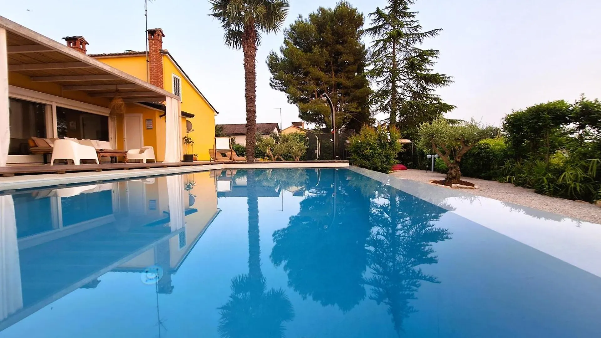 Villa Casa B Mit Meerblick Und Pool Tar-Vabriga